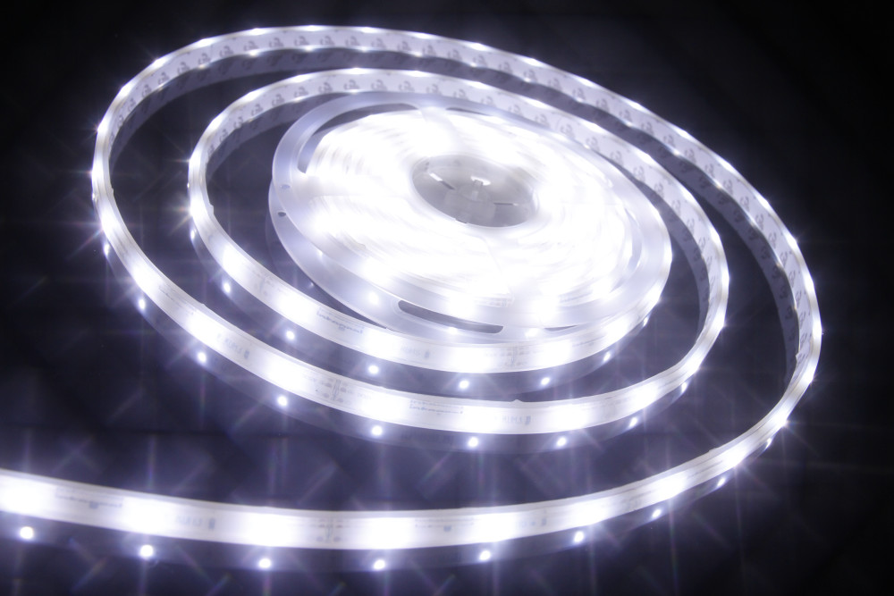 STRIP IP67 5M 6500K 12V 3W/M 210LM/M 30LED/M 10MM WIDTH 115 BEAM BAG PACK Recommended Driver ILDRCVA042 or IP67 Driver available